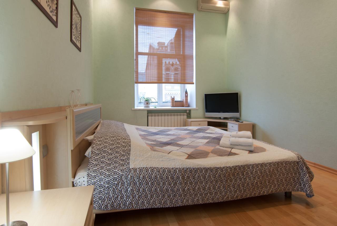 Home-Hotel Apartments-Mykhailivska Kyjev Exteriér fotografie