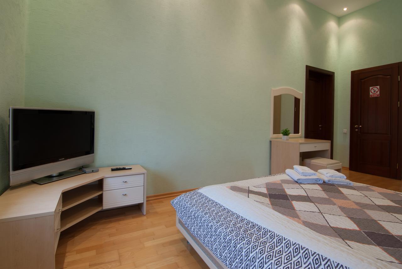 Home-Hotel Apartments-Mykhailivska Kyjev Exteriér fotografie